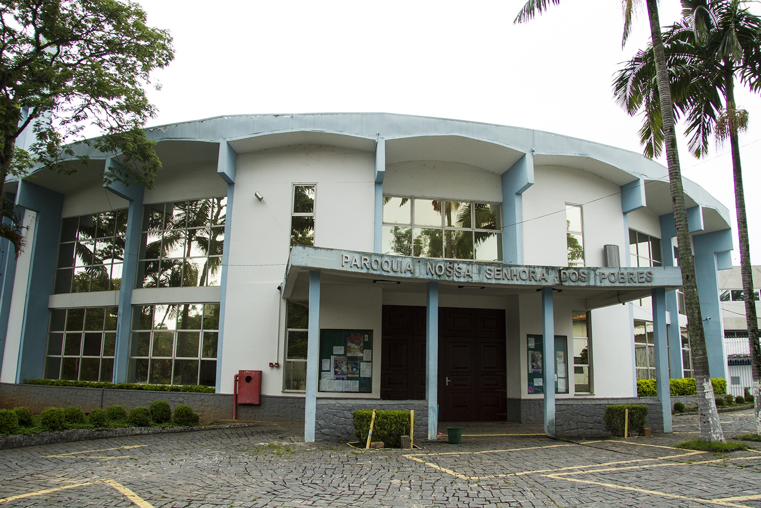 Fachada da Paróquia Nossa Senhora dos Pobres